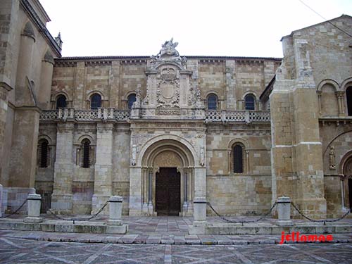 Santiago-Matamoros-san-isidoro-león